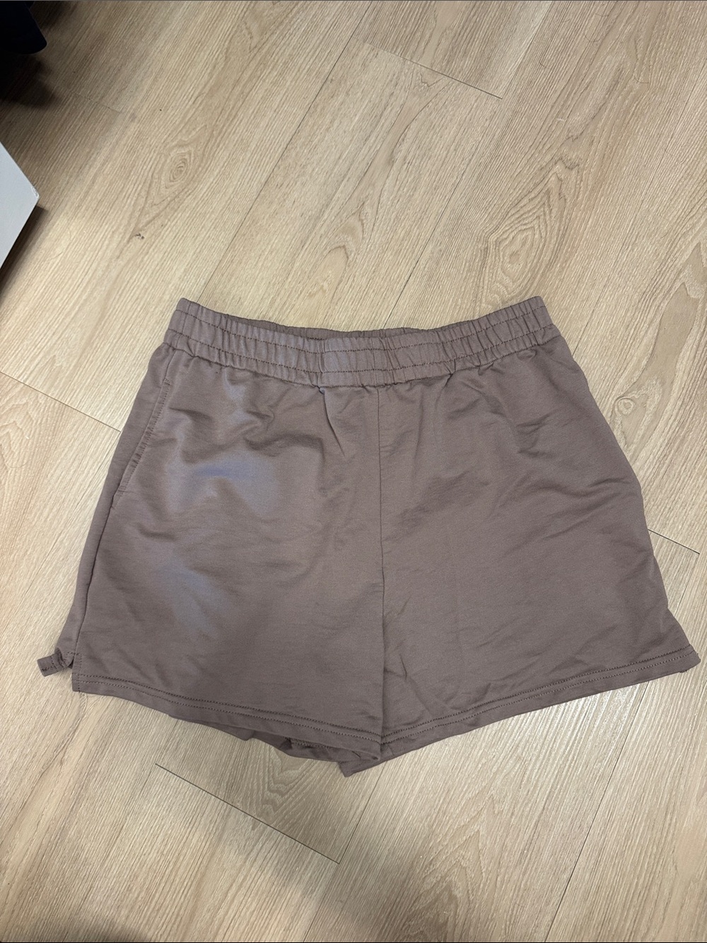 Everyday Women's Elastic-Waist Brown Lounge Shorts